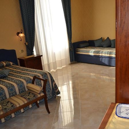 Toledo Bed & Breakfast Napoli Ngoại thất bức ảnh