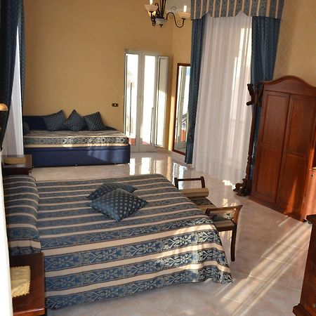 Toledo Bed & Breakfast Napoli Ngoại thất bức ảnh
