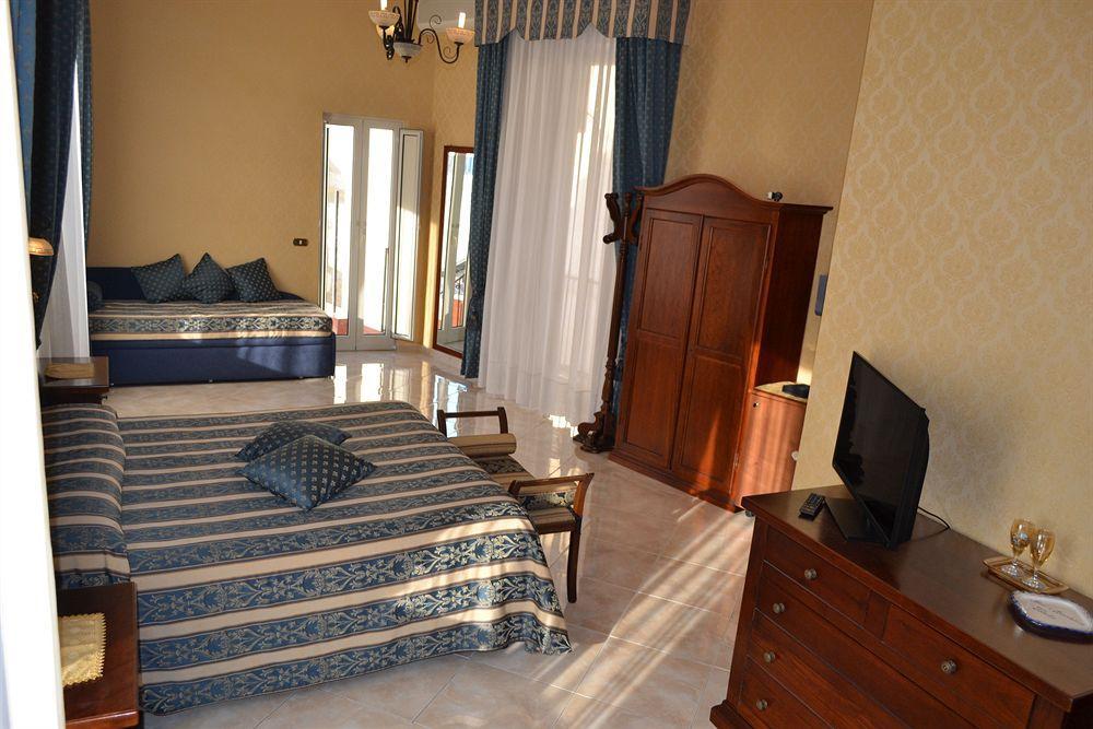 Toledo Bed & Breakfast Napoli Ngoại thất bức ảnh