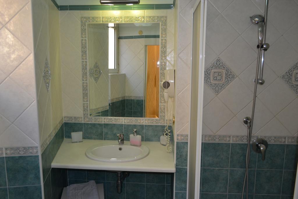Toledo Bed & Breakfast Napoli Ngoại thất bức ảnh