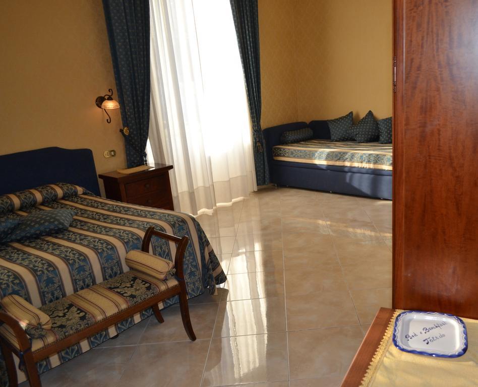Toledo Bed & Breakfast Napoli Ngoại thất bức ảnh