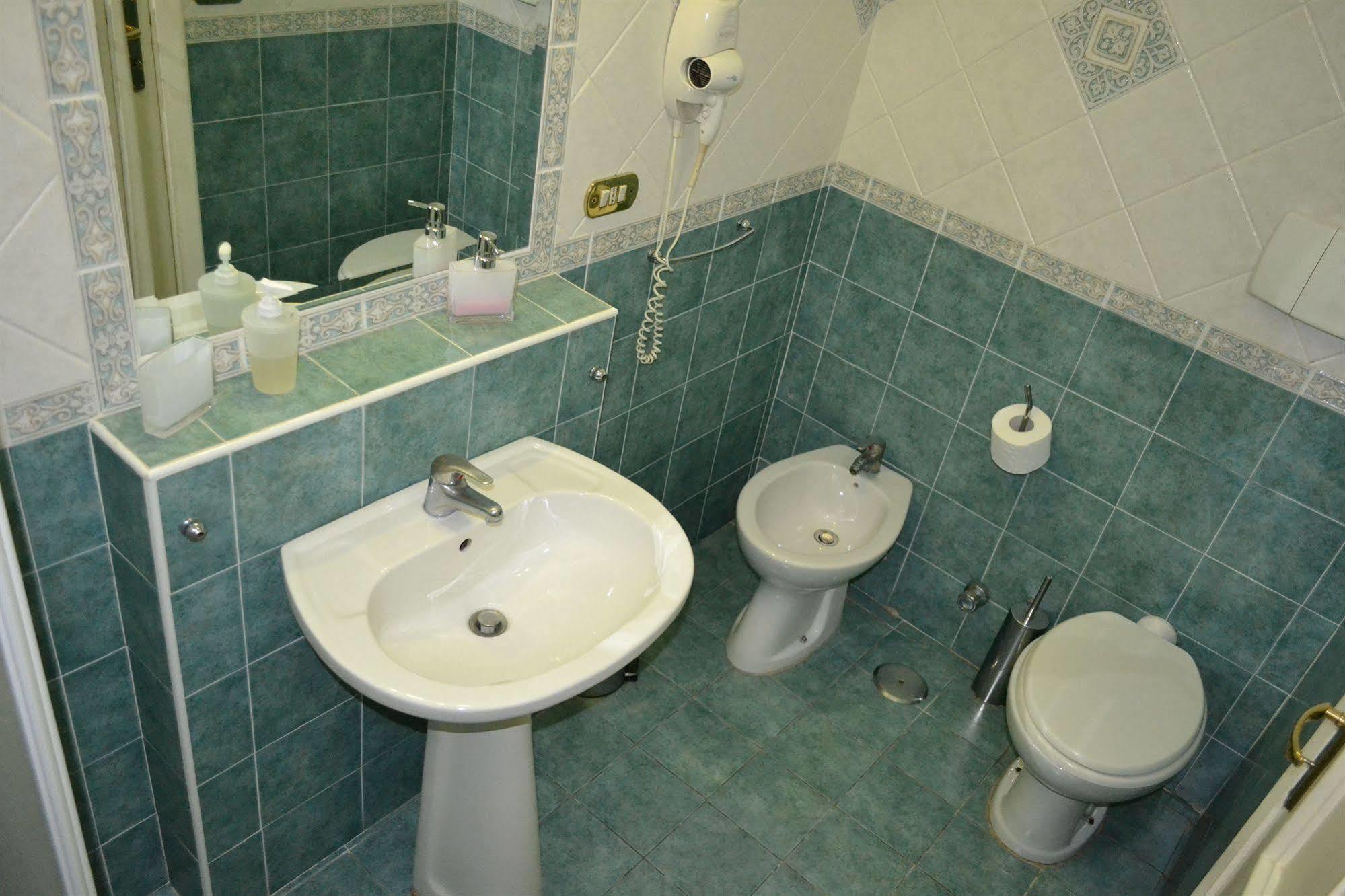 Toledo Bed & Breakfast Napoli Ngoại thất bức ảnh