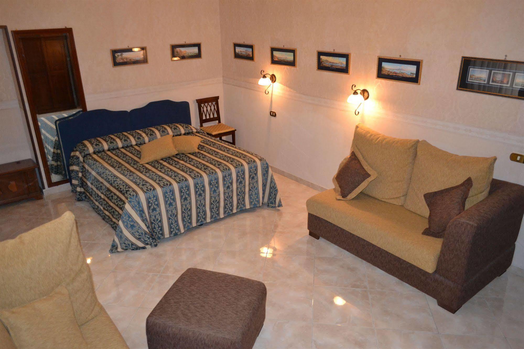 Toledo Bed & Breakfast Napoli Ngoại thất bức ảnh